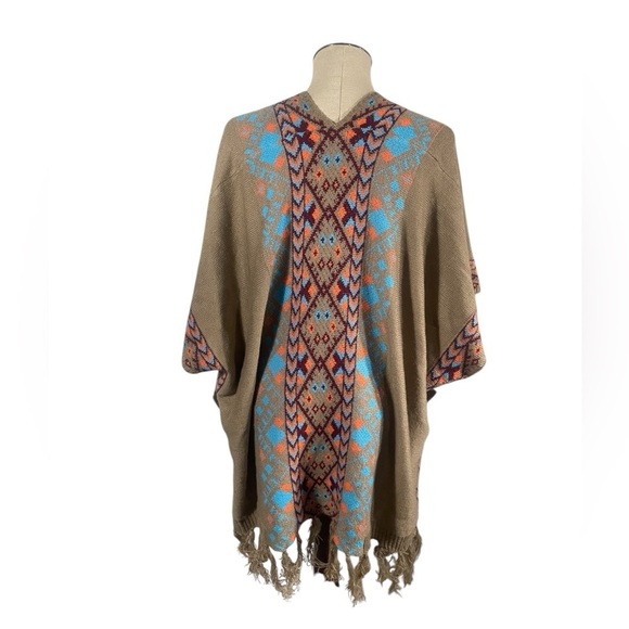 Cactus Patterned Poncho with Fringe Size L/XL - Picture 2 of 7